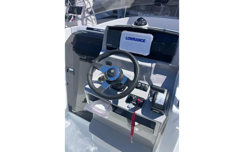 slider 20 Jeanneau Cap Camarat 6.5 CC