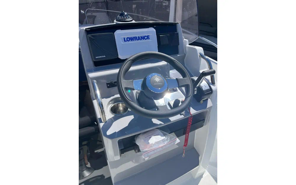 slider 21 Jeanneau Cap Camarat 6.5 CC