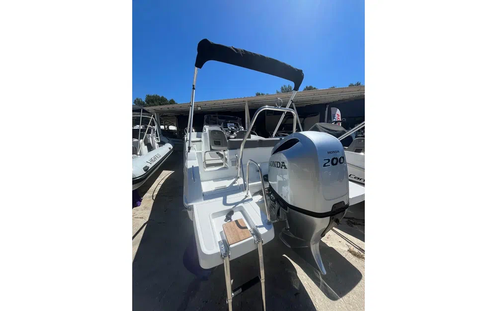 slider 22 Jeanneau Cap Camarat 6.5 CC