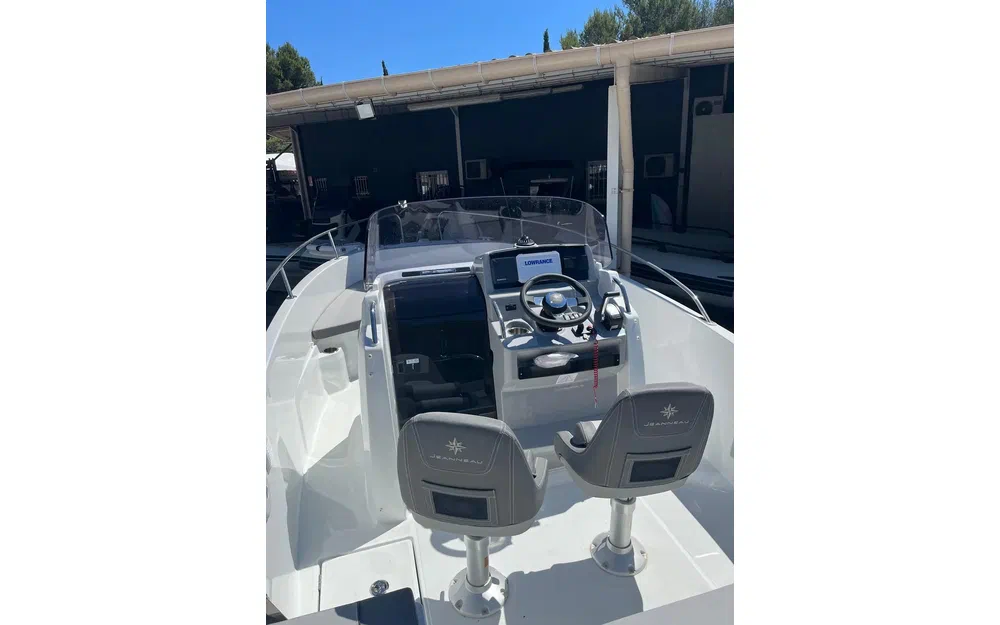 slider 3 Jeanneau Cap Camarat 6.5 CC