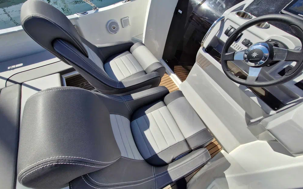 slider 4 Jeanneau Cap Camarat 6.5 WA