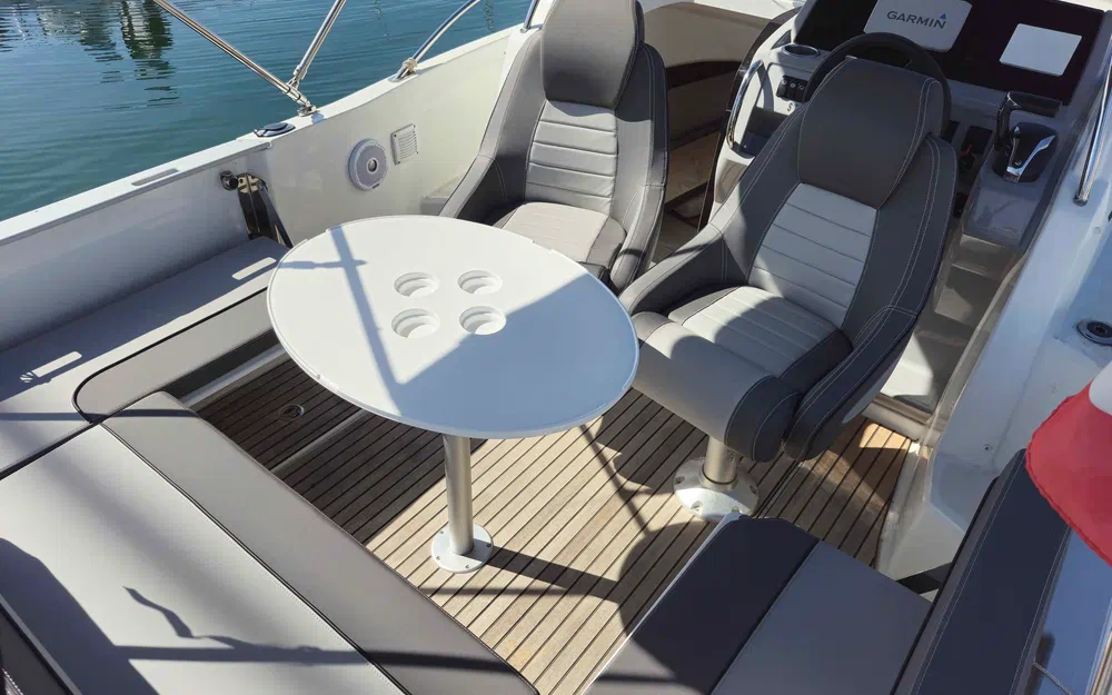 slider 5 Jeanneau Cap Camarat 6.5 WA