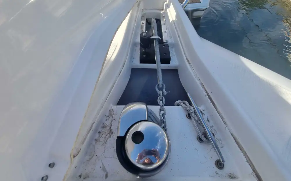 slider 8 Kelt White Shark 226