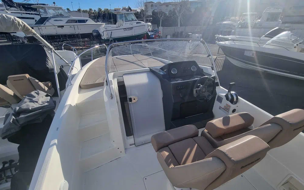 slider 10 Quicksilver 675