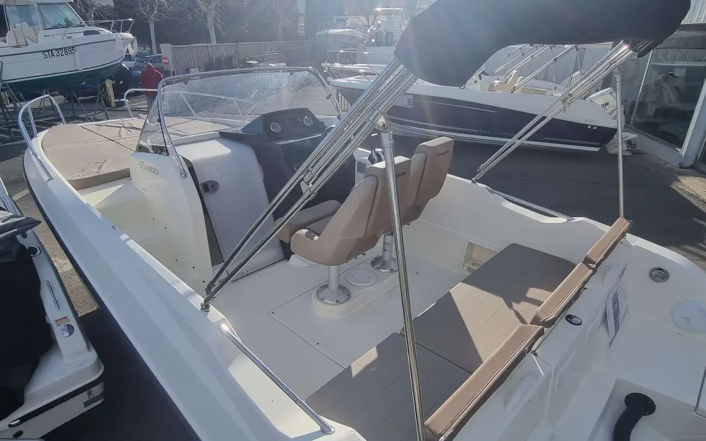 slider 1 Quicksilver  675Open