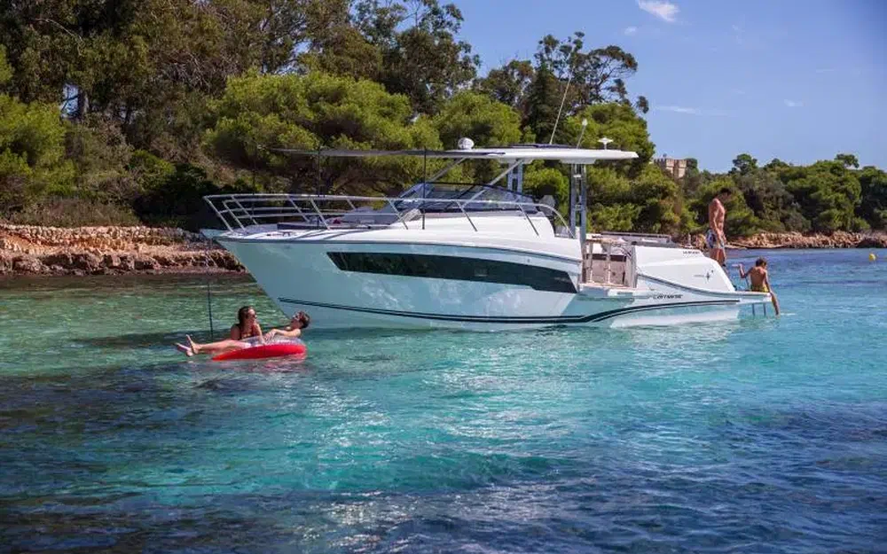 slider 7 Jeanneau Cap Camarat 10.5 WA