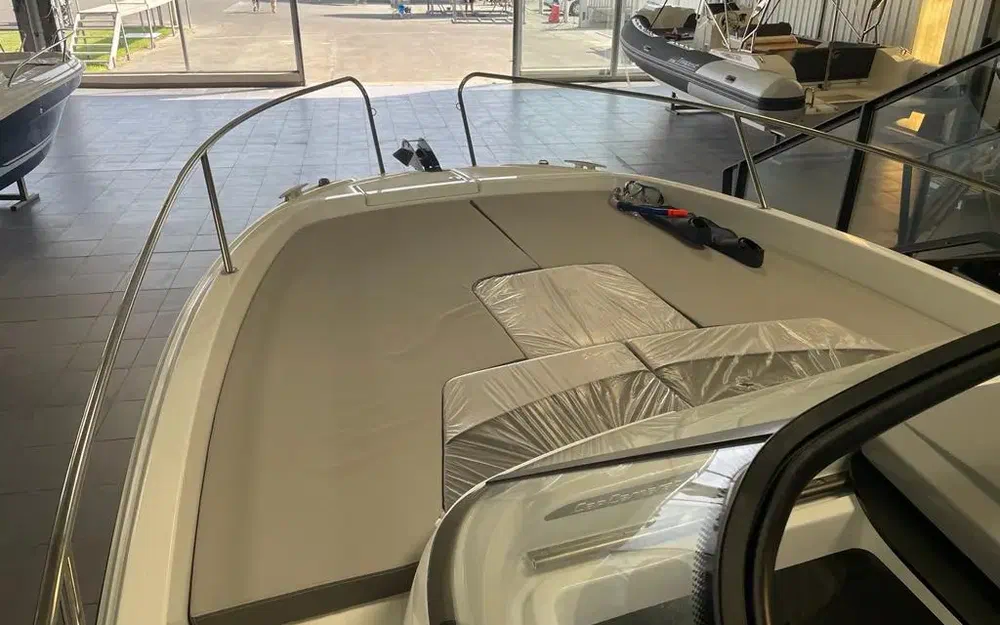 slider 9 Jeanneau Cap Camarat 7.5 WA