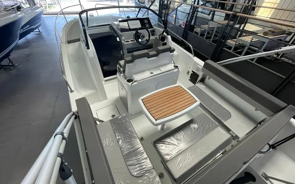 slider 13 Jeanneau Cap Camarat 7.5 WA