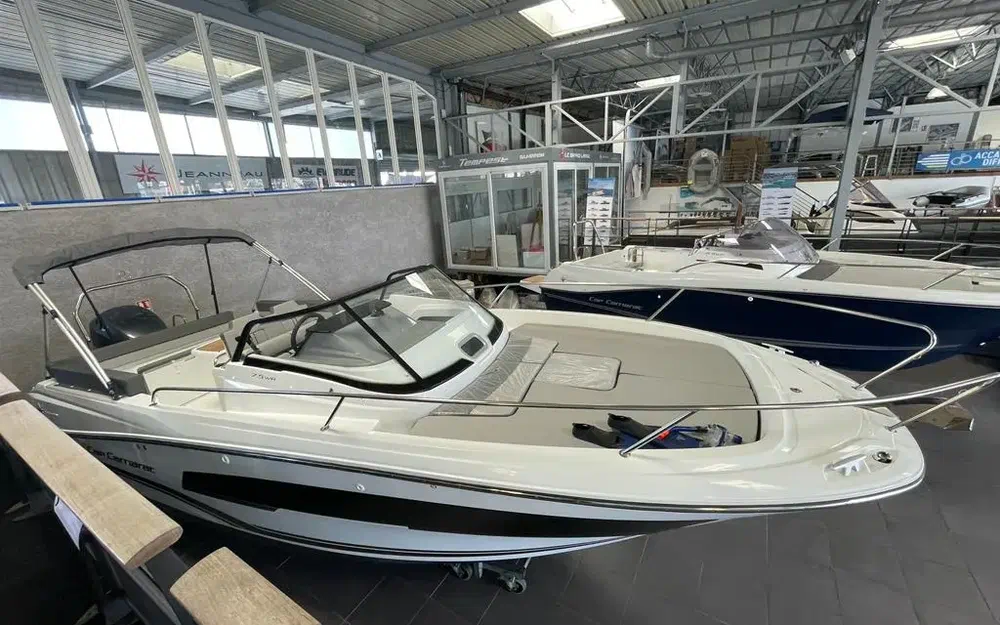 slider 15 Jeanneau Cap Camarat 7.5 WA