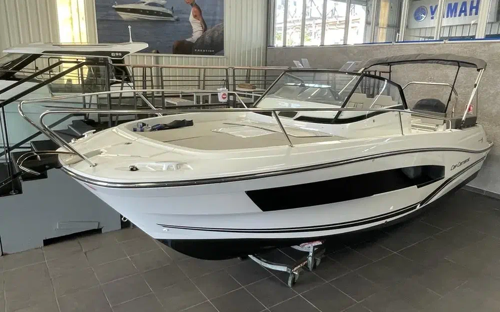 slider 17 Jeanneau Cap Camarat 7.5 WA