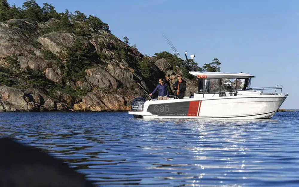 slider 0 Jeanneau Merry Fisher 695