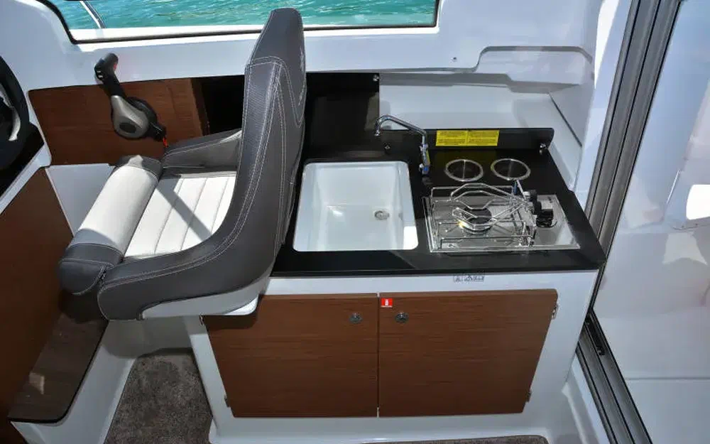 slider 3 Jeanneau Merry Fisher 695