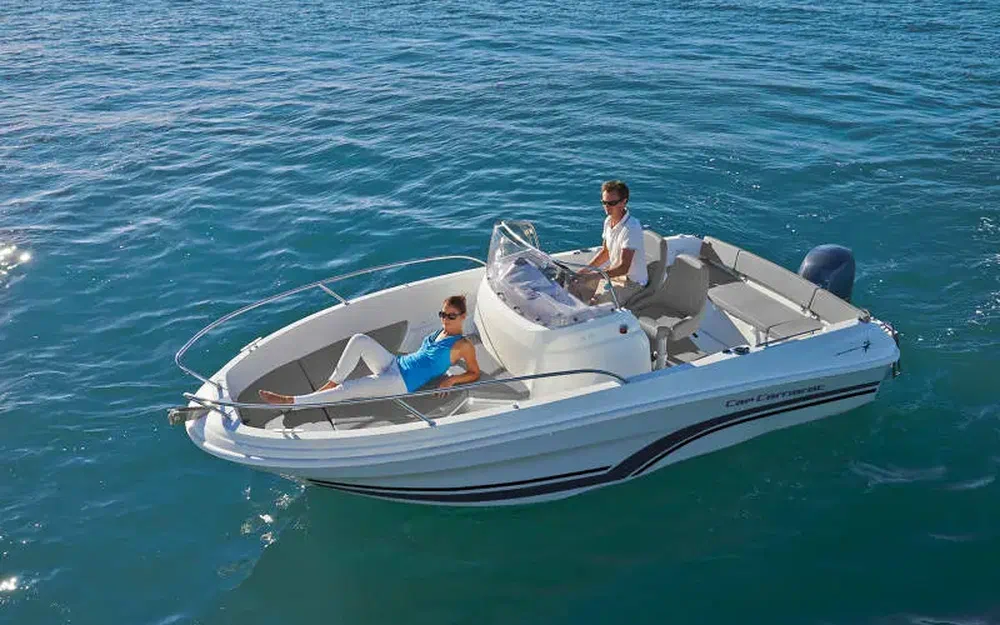 slider 1 Jeanneau Cap Camarat 5.5 CC