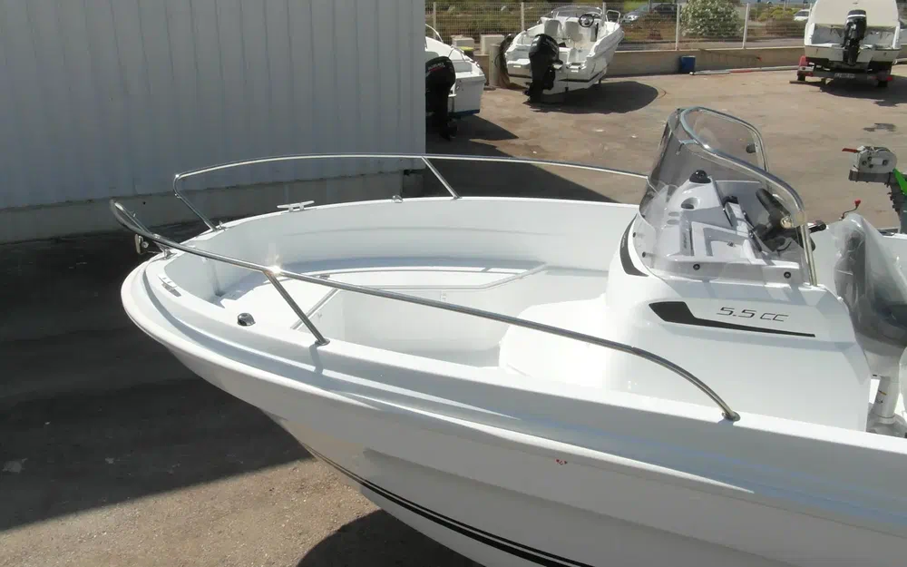 slider 6 Jeanneau Cap Camarat 5.5 CC