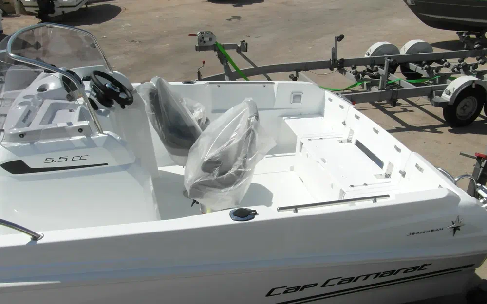 slider 8 Jeanneau Cap Camarat 5.5 CC