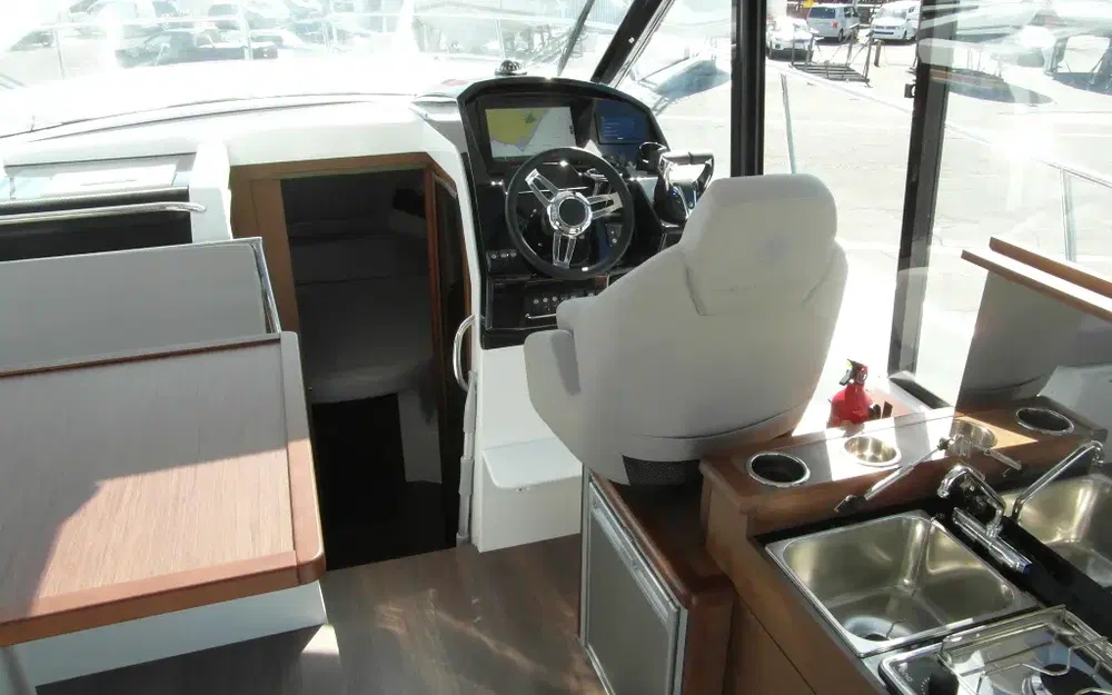 slider 12 Jeanneau Merry Fisher 895