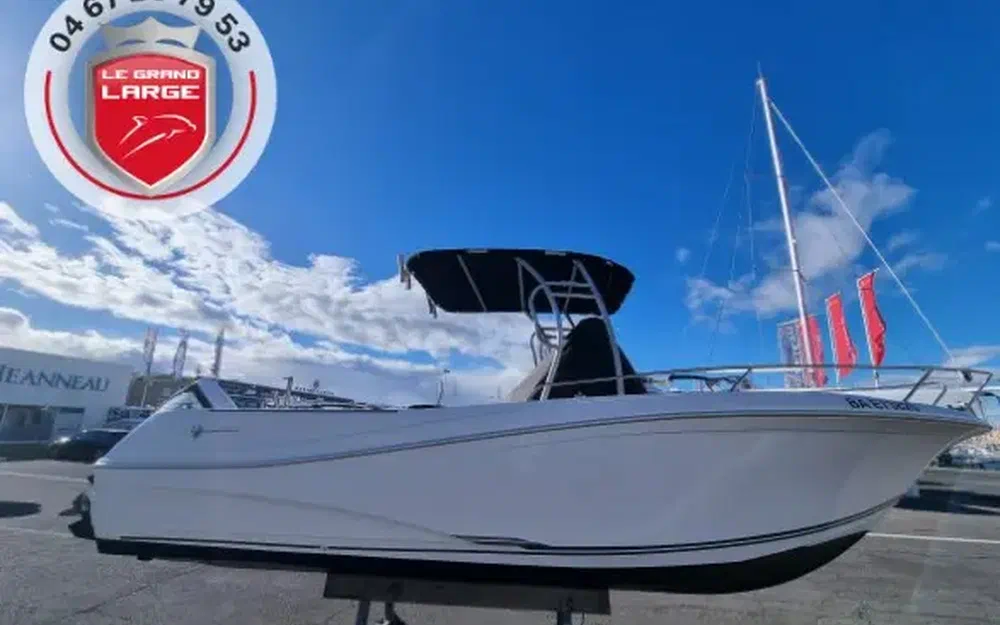 slider 0 Jeanneau Cap Camarat 7.5 CC
