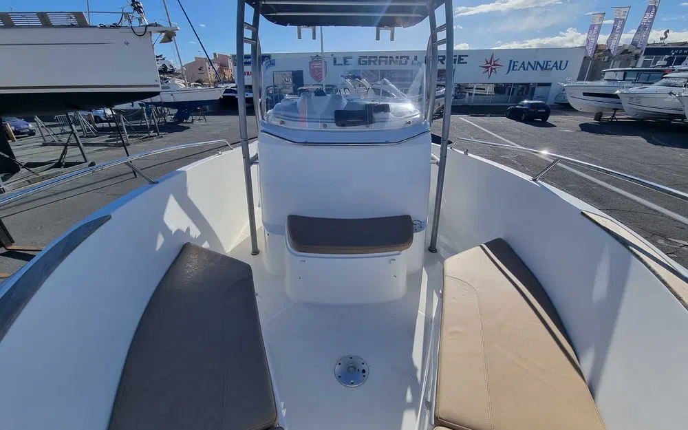 slider 10 Jeanneau Cap Camarat 7.5 CC