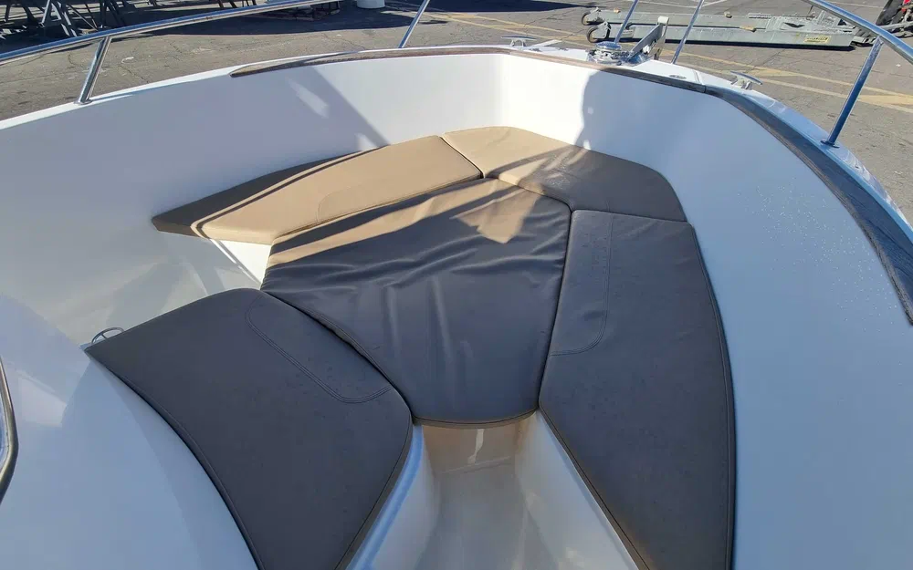 slider 2 Jeanneau Cap Camarat 7.5 CC