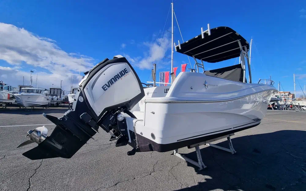 slider 3 Jeanneau Cap Camarat 7.5 CC