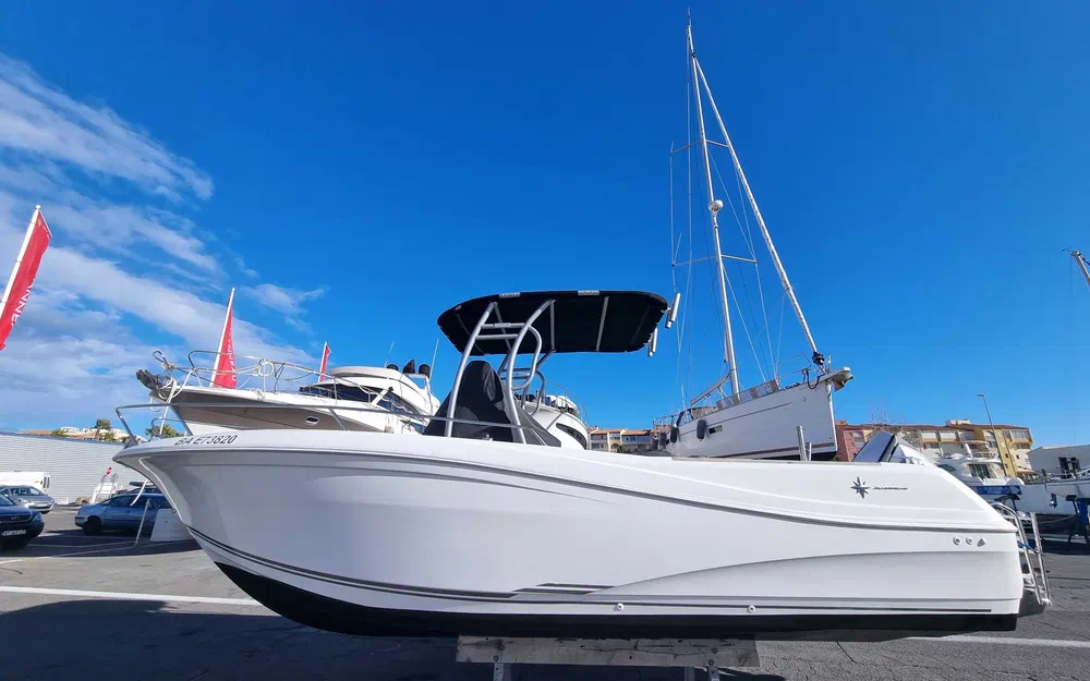 slider 4 Jeanneau Cap Camarat 7.5 CC