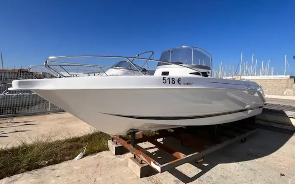 B2 MarineCap Ferret 702 Open