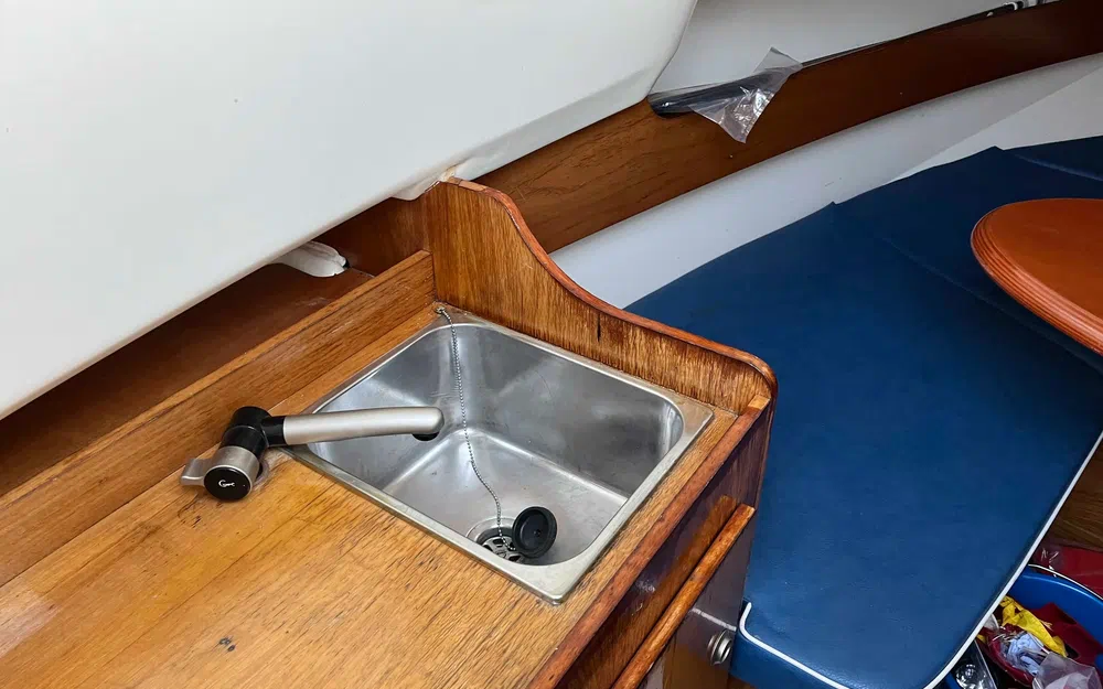 slider 9 Jeanneau Cap Camarat 755