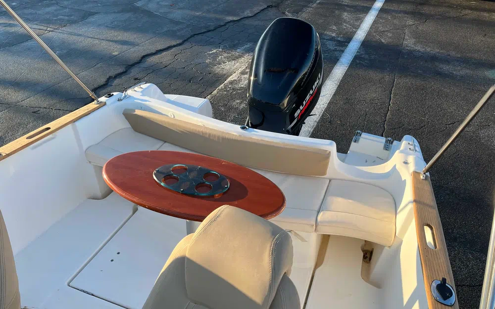 slider 7 Jeanneau Cap Camarat 755