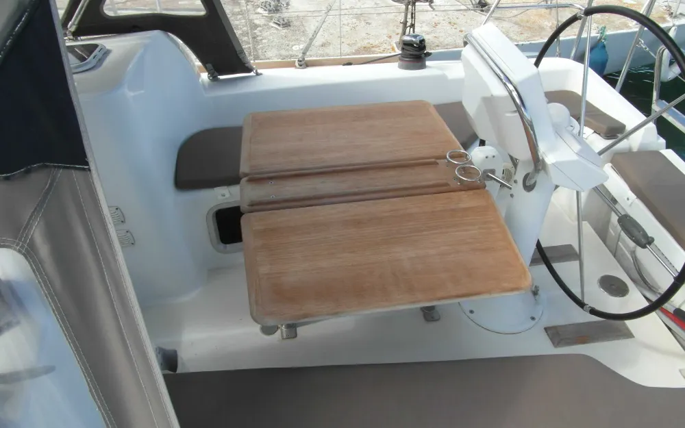 slider 1 Jeanneau Sun Odyssey 33 i - null