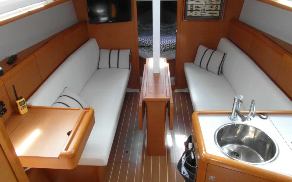 slider 2 Jeanneau Sun Odyssey 33 i - null