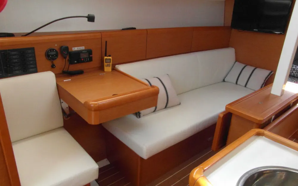 slider 7 Jeanneau Sun Odyssey 33 i - null
