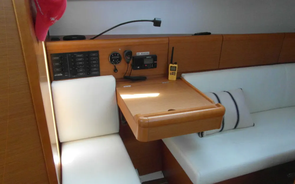 slider 8 Jeanneau Sun Odyssey 33 i - null