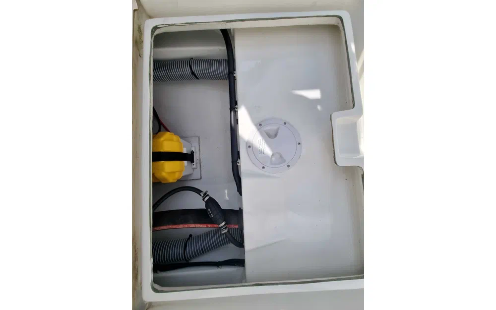 slider 13 Jeanneau Cap Camarat 5.5 CC