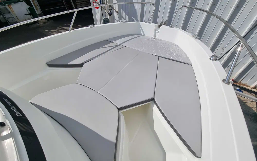 slider 7 Jeanneau Cap Camarat 5.5 CC