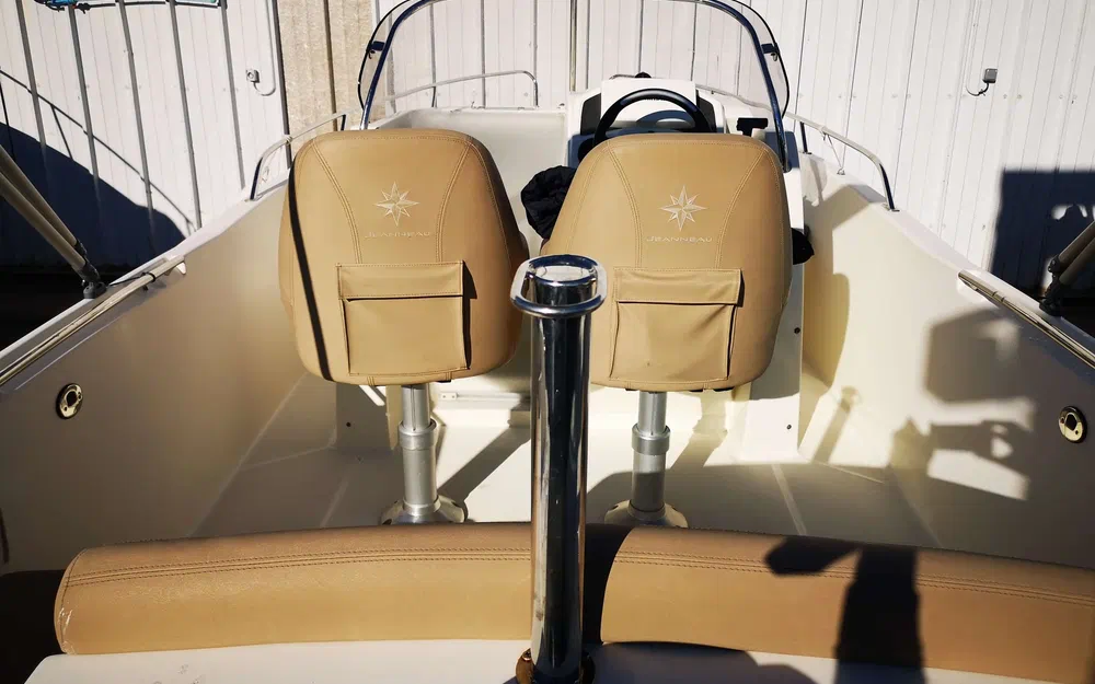 slider 11 Jeanneau Cap Camarat 6.5 WACap Camarat 6.5 Open