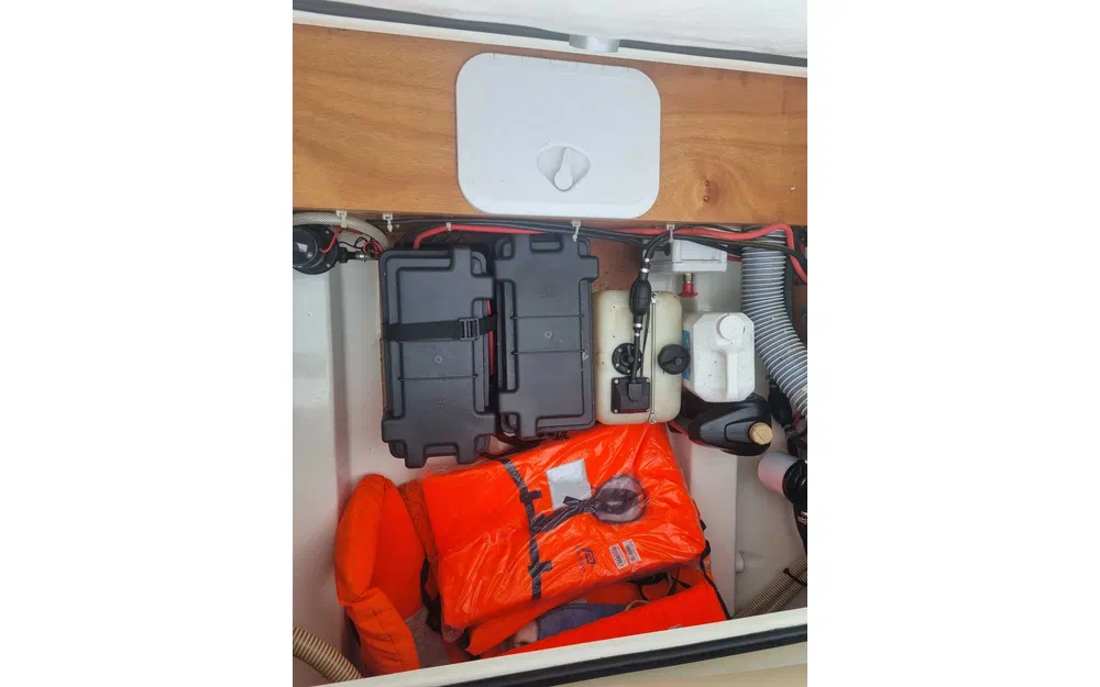 slider 11 Jeanneau Cap Camarat 715