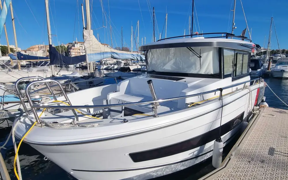 slider 1 Jeanneau Merry Fisher 895 Sport
