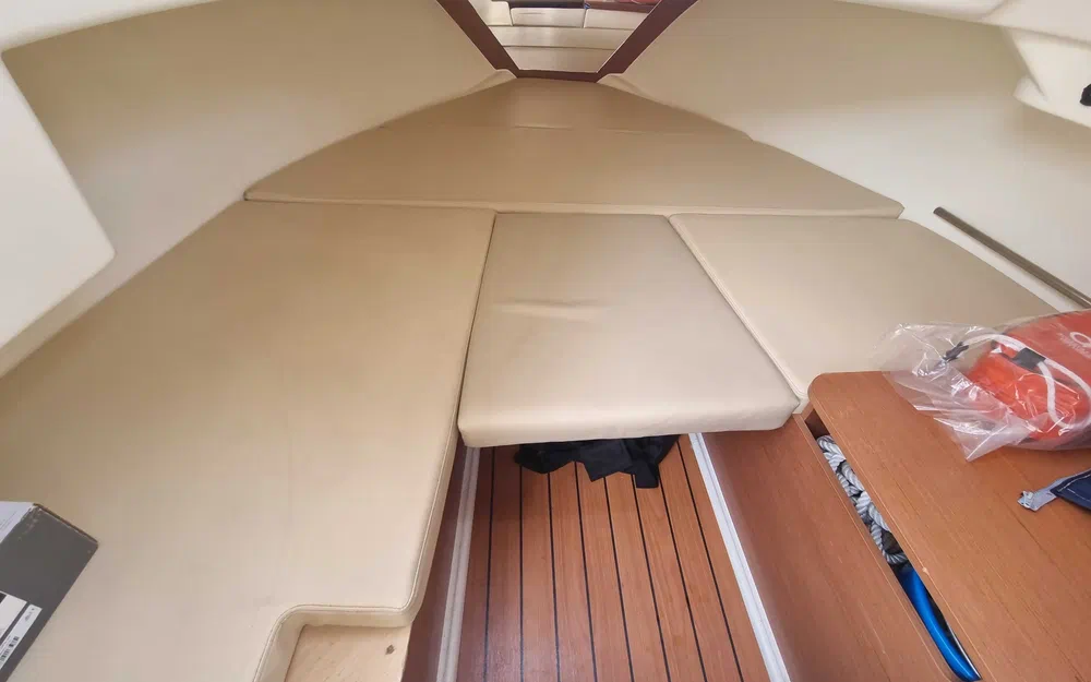 slider 6 Jeanneau Cap Camarat 635