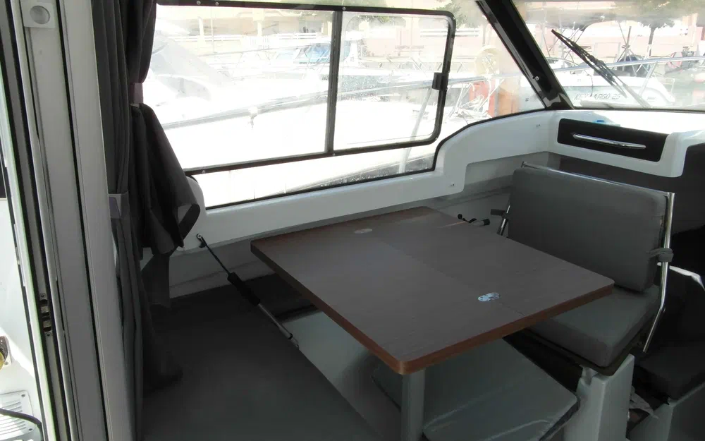 slider 3 Jeanneau Merry Fisher 695