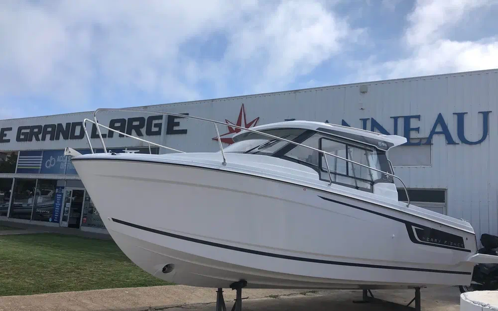 slider 0 Jeanneau Merry Fisher 695