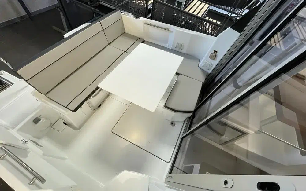 slider 4 Jeanneau Merry Fisher 695