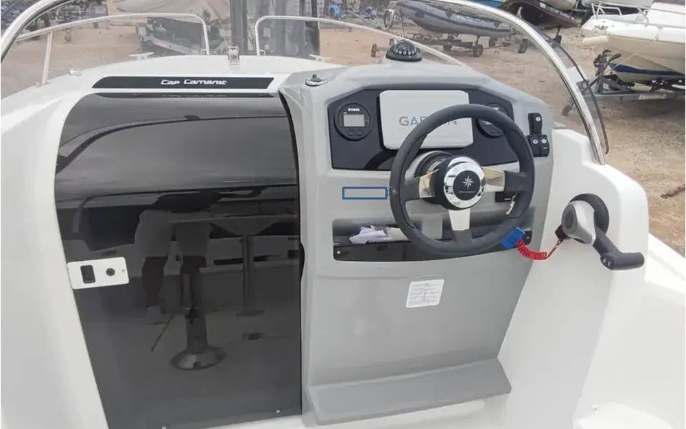 slider 2 Jeanneau Cap Camarat 5.5 WA