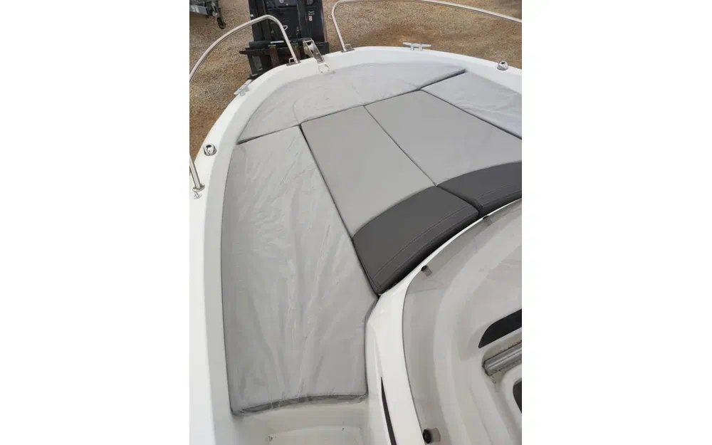 slider 3 Jeanneau Cap Camarat 5.5 WA