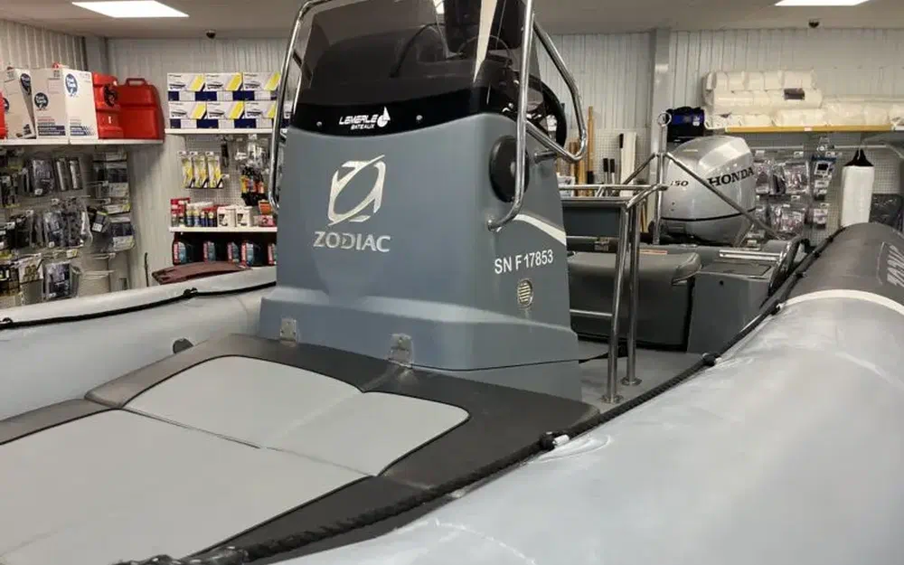 slider 3 Zodiac Pro Open 650