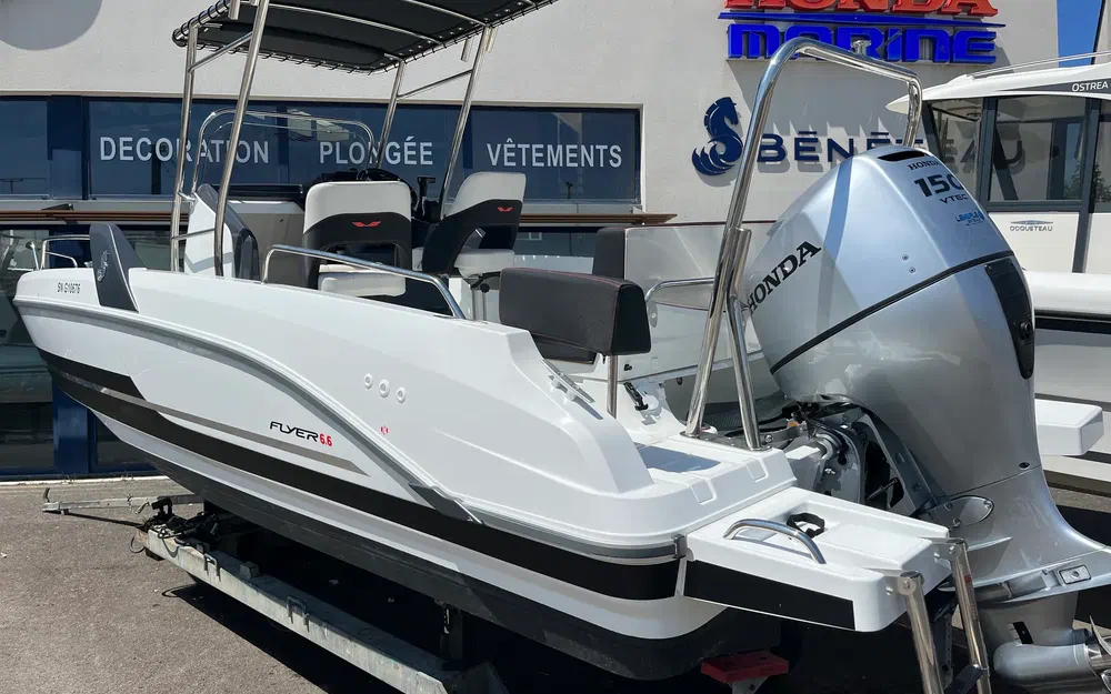 slider 1 Beneteau Flyer 6.6 SPACEdeck