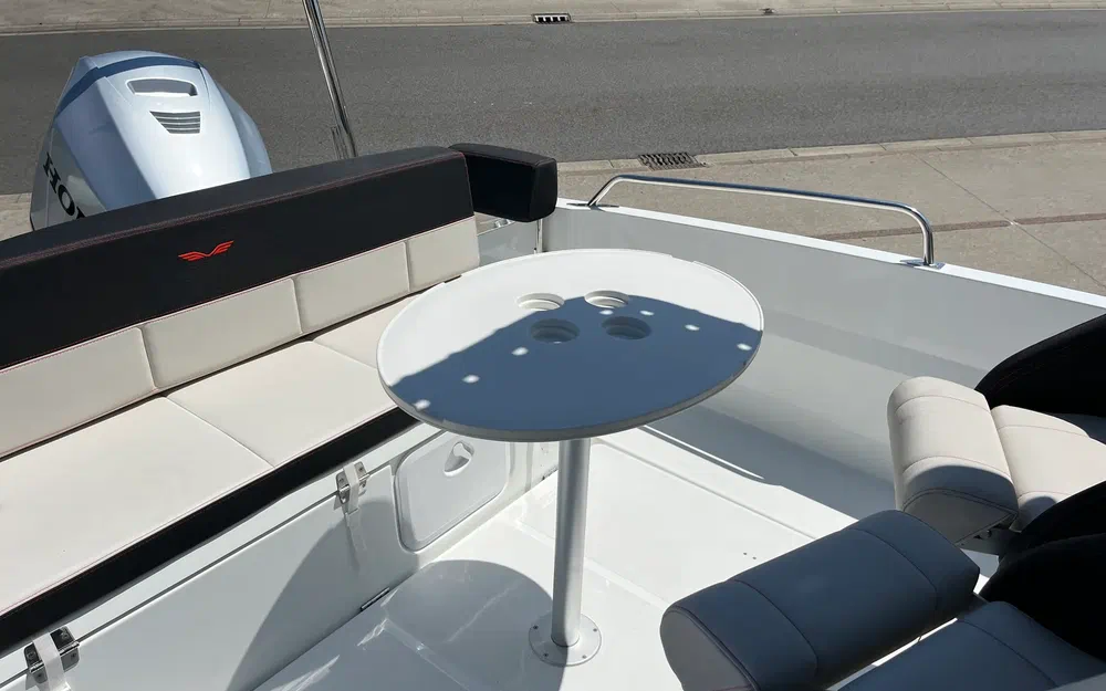 slider 5 Beneteau Flyer 6.6 SPACEdeck