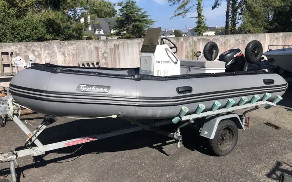 slider 0 Bombard Typhoon 420