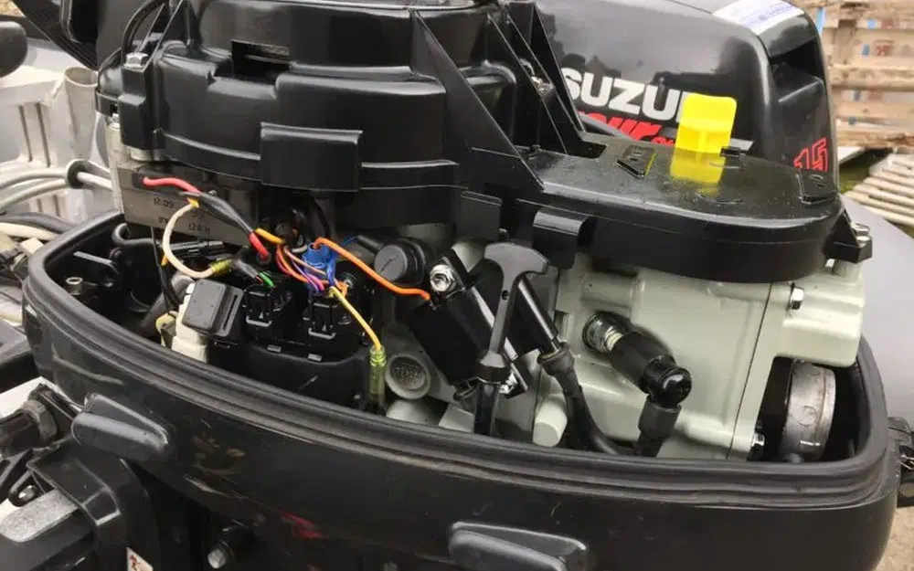 slider 4 Bombard Typhoon 420