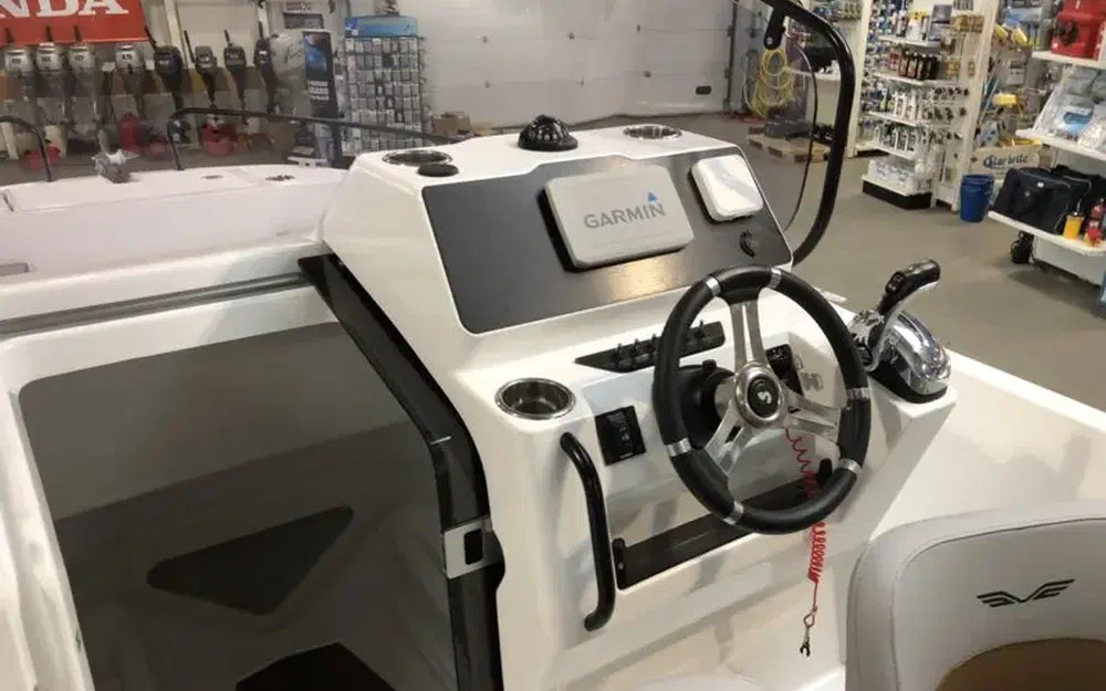 slider 2 Beneteau Flyer 7 SPACEdeck