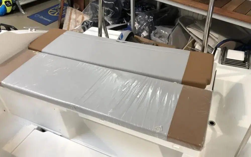 slider 4 Beneteau Flyer 7 SPACEdeck